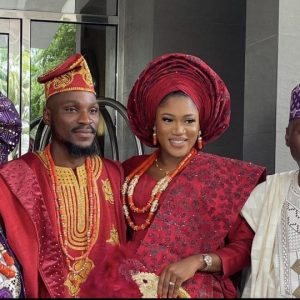 Read more about the article BBNaija STAR,TOBI BAKARE TIES THE KNOT.