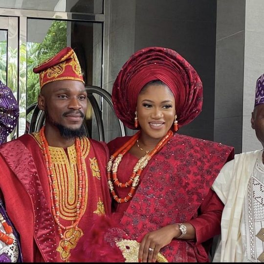 You are currently viewing BBNaija STAR,TOBI BAKARE TIES THE KNOT.