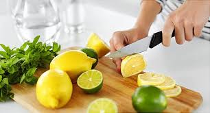You are currently viewing LIFESTYLES- HEALTHY BENEFITS OF LEMONS!!!