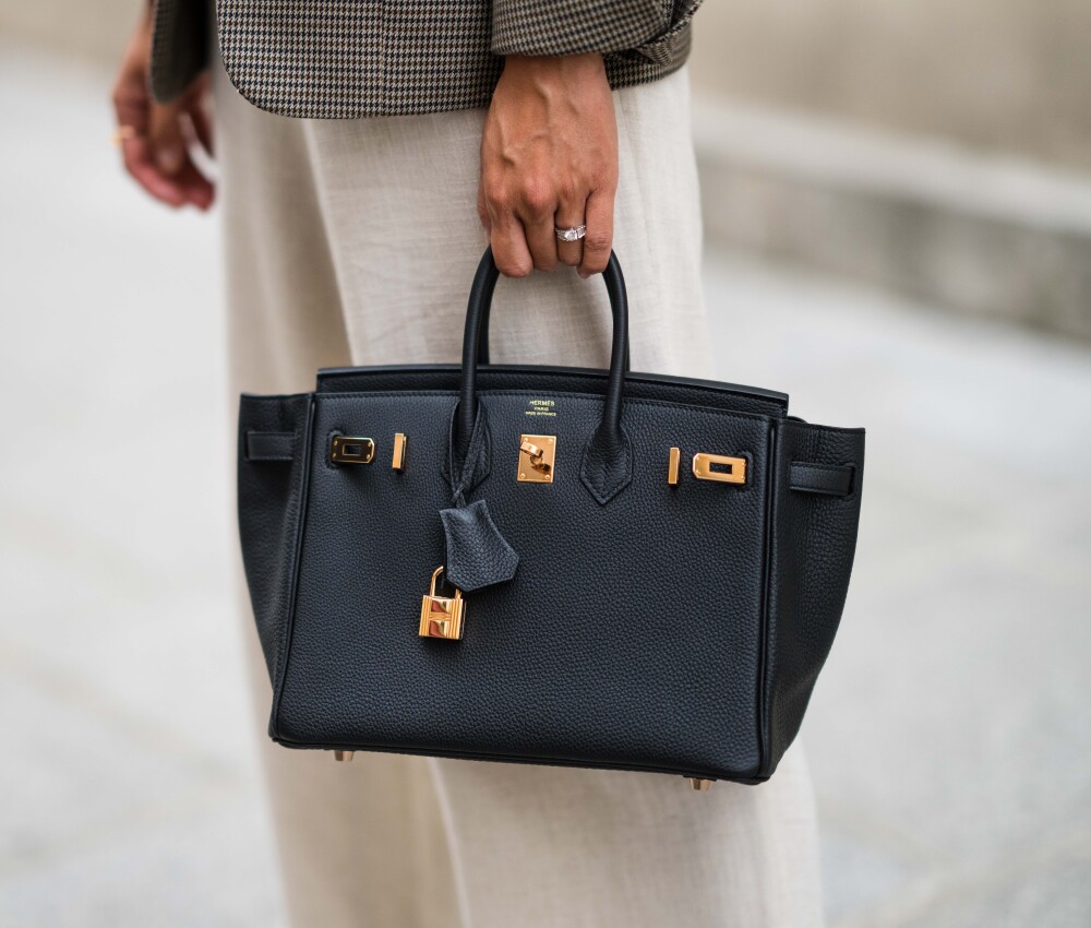 You are currently viewing Hermès Faces Lawsuit Over Alleged Birkin Bag Sales Practices