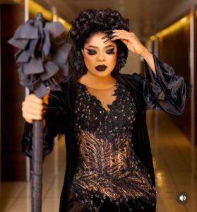 Read more about the article Bobrisky Wins Best-Dressed Female at ‘Beasts of Two Worlds’ Premiere