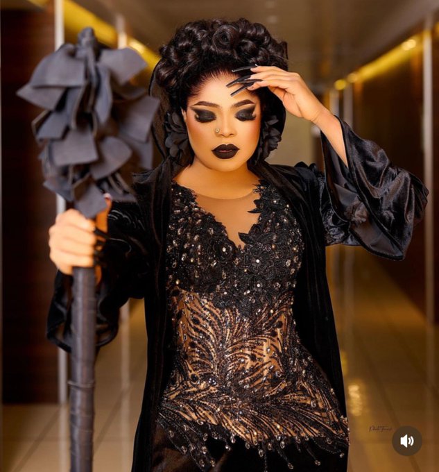 You are currently viewing Bobrisky Wins Best-Dressed Female at ‘Beasts of Two Worlds’ Premiere