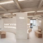 Veja Unveils Its Inaugural London Boutique, Embracing Sustainability in Style